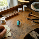 Noemi™ – Ring met turkoois en gevlochten ontwerp
