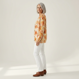 Andrea | Cardigan met herfstachtig bladerenpatroon