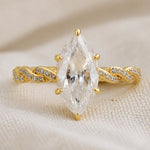 Gouden ring met marquisegeslepen kristal
