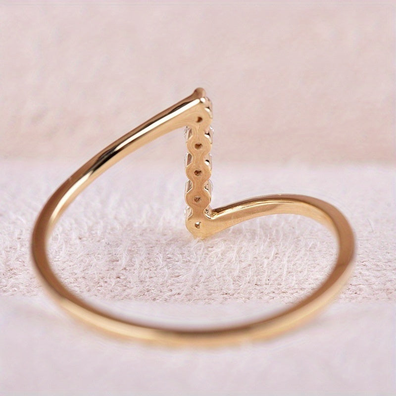 Fijne witgouden ring met Z-ontwerp en zirkonia