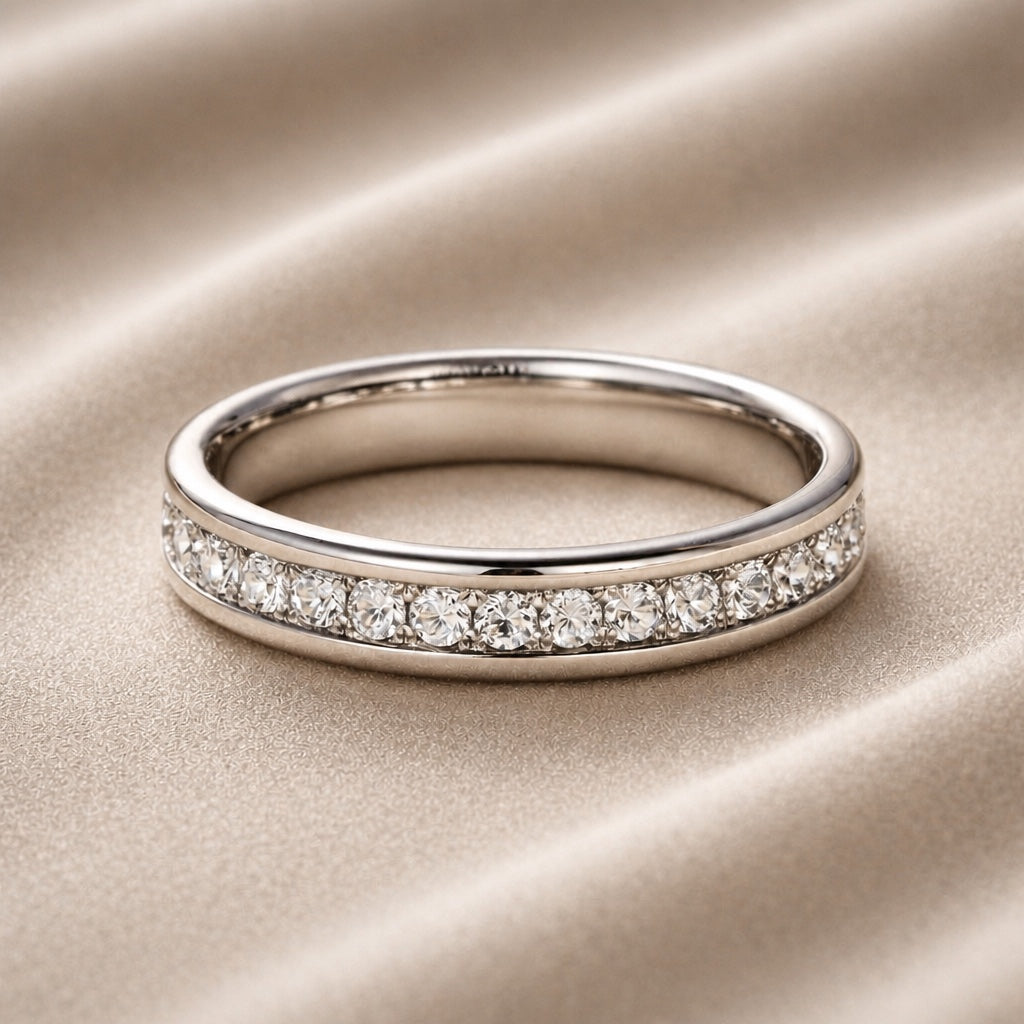 Witgouden ring met glanzende zirkonia