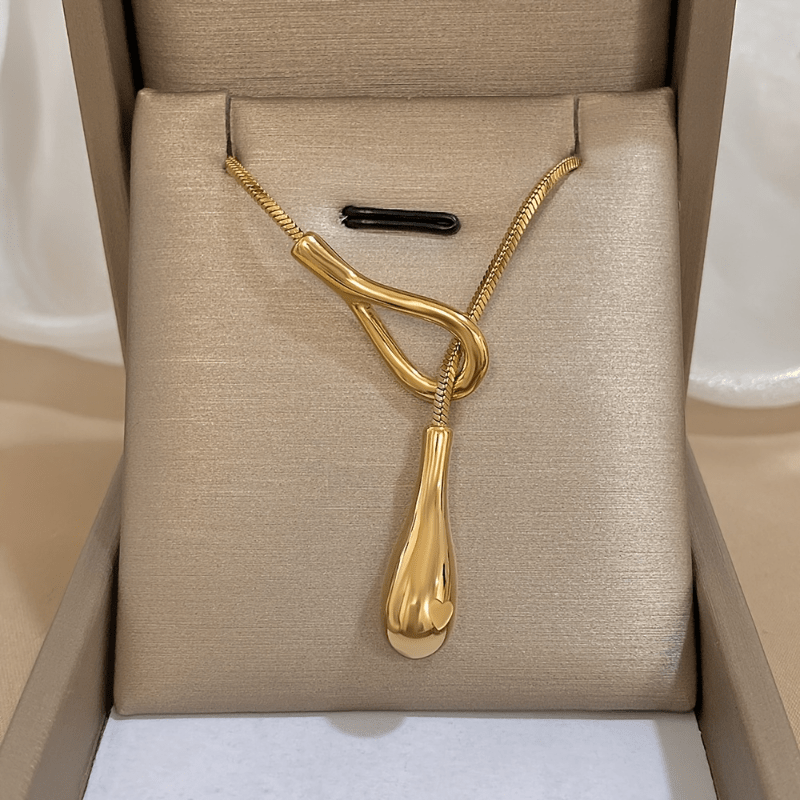 Witgouden retroketting met druppelhanger