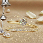 Glinsterende ring met zirkonia en witgouden plating