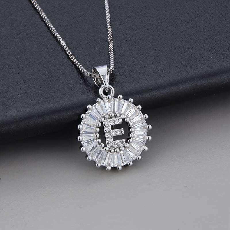 Witgouden ketting met initiaal Z en zirkonia