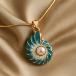 Ketting met blauwe stenen