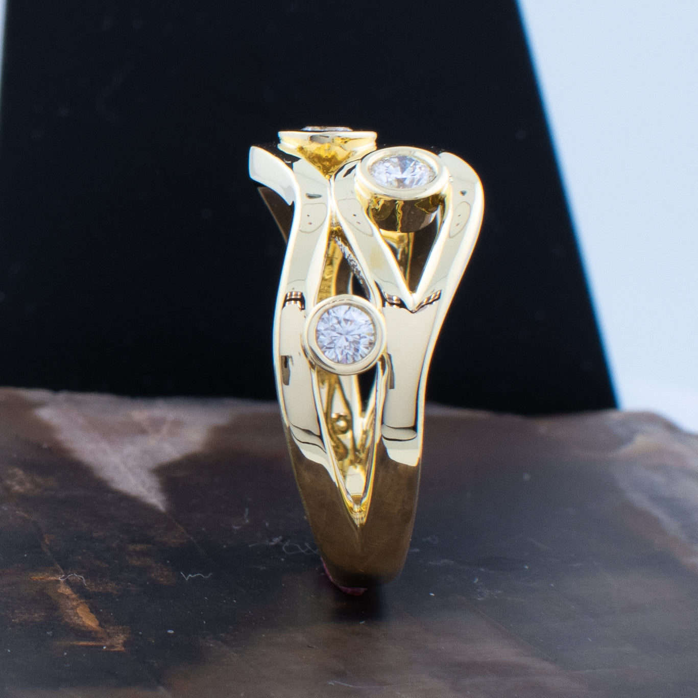 Klassieke roze ring met kristallen