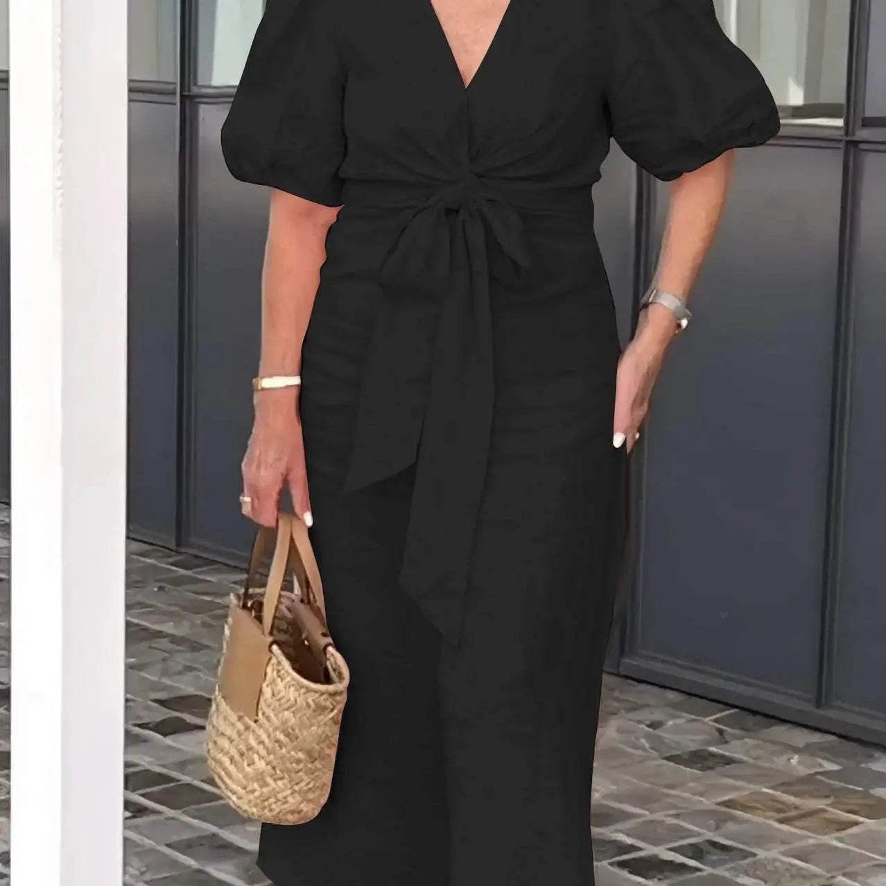LYNORA | ELEGANTE MIDI JURK MET V-HALS