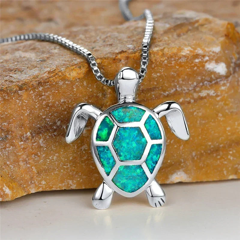 Retroketting met schildpad en groene vuuropaal