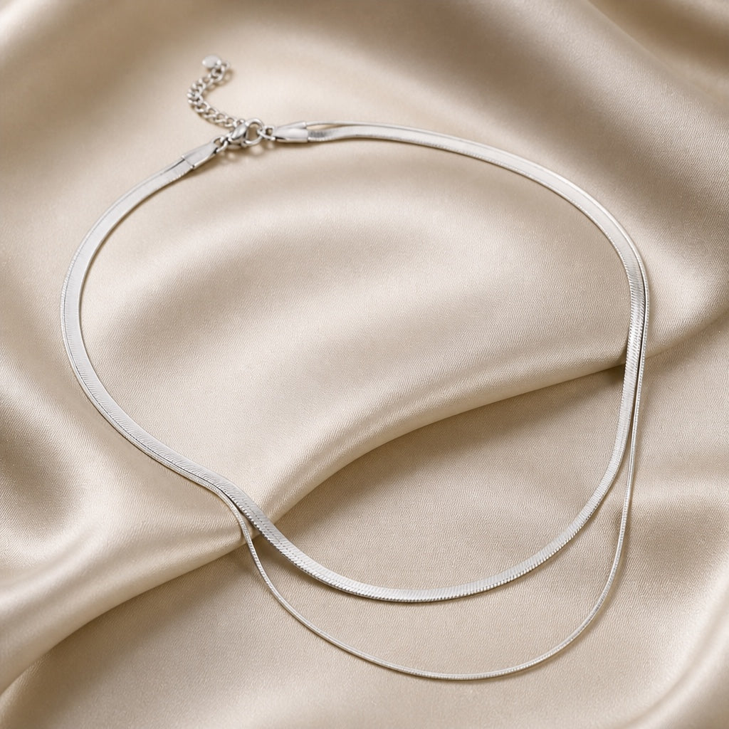 Gelaagde witgouden ketting met slangen