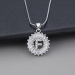 Witgouden ketting met initiaal Z en zirkonia