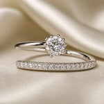 Glinsterende ring met zirkonia en witgouden plating