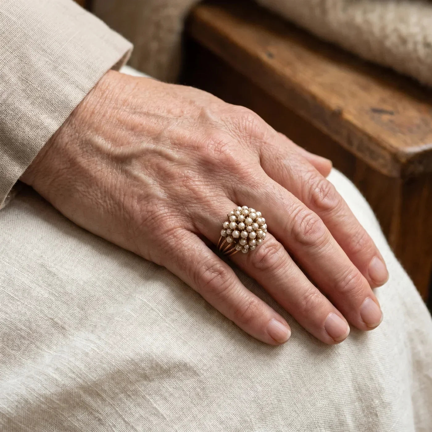 Klassieke gouden ring met parel
