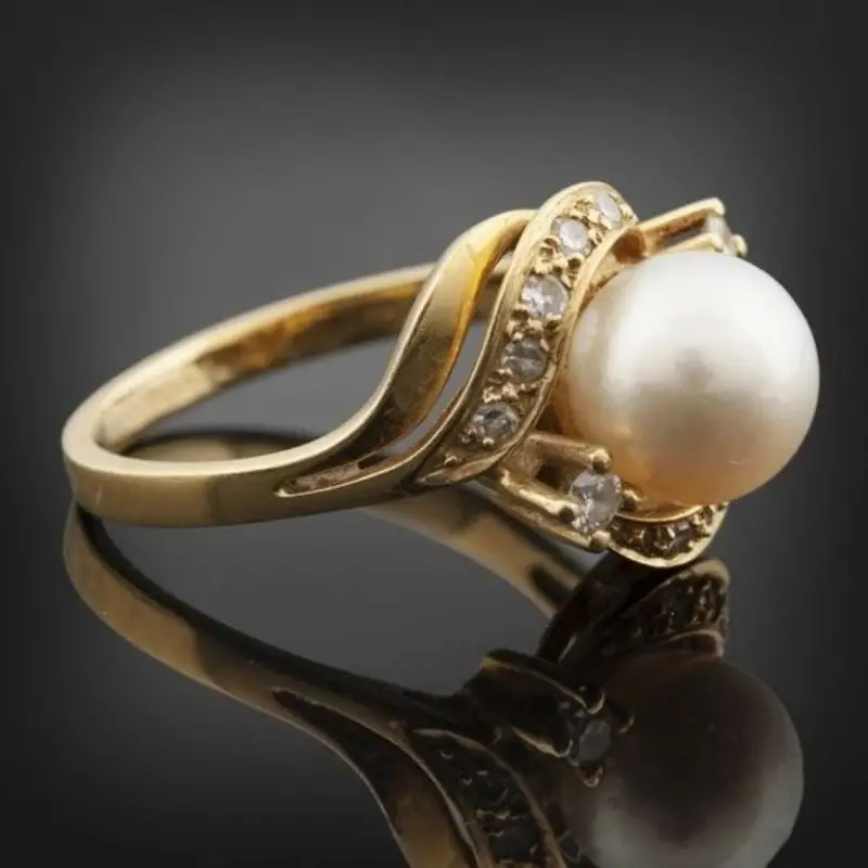 Elegante gouden ring met parel