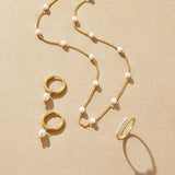 Tijdloze gouden ketting met parelmoer