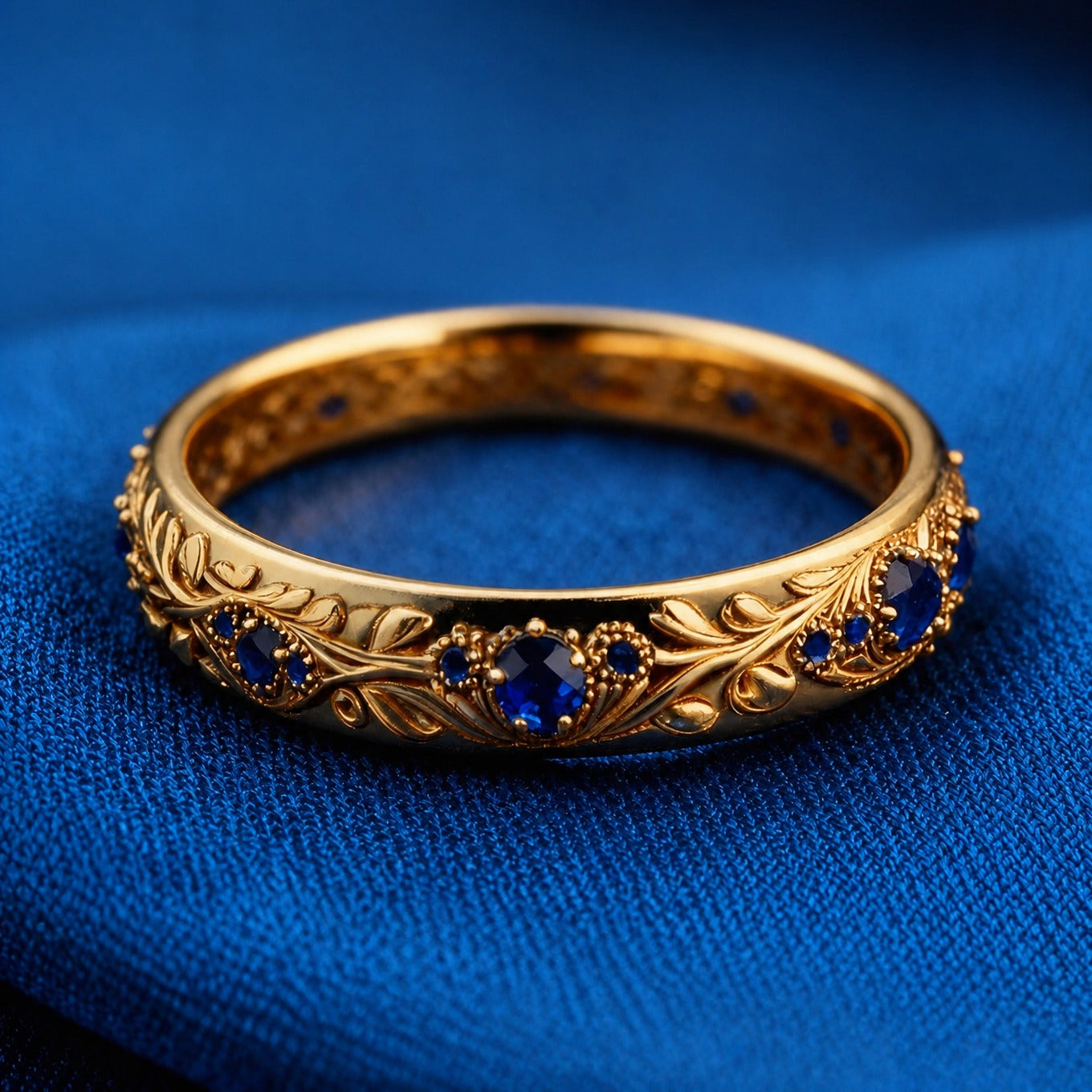 Ring met blad en blauwe zirkonia